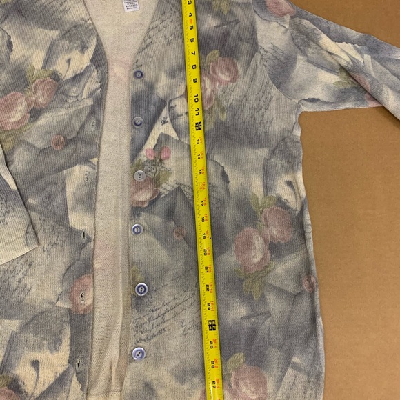 Gabriella T women’s shirt - Picture 4 of 8